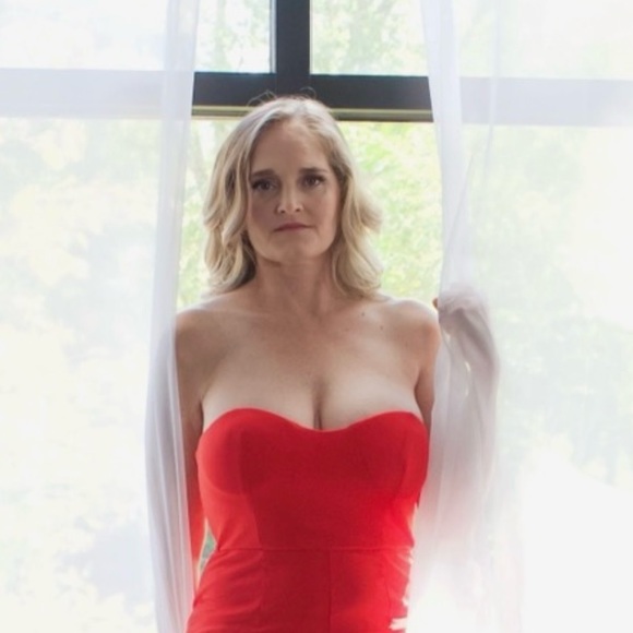 Meet your Posher, Mary Kay - Picture 4 of 5